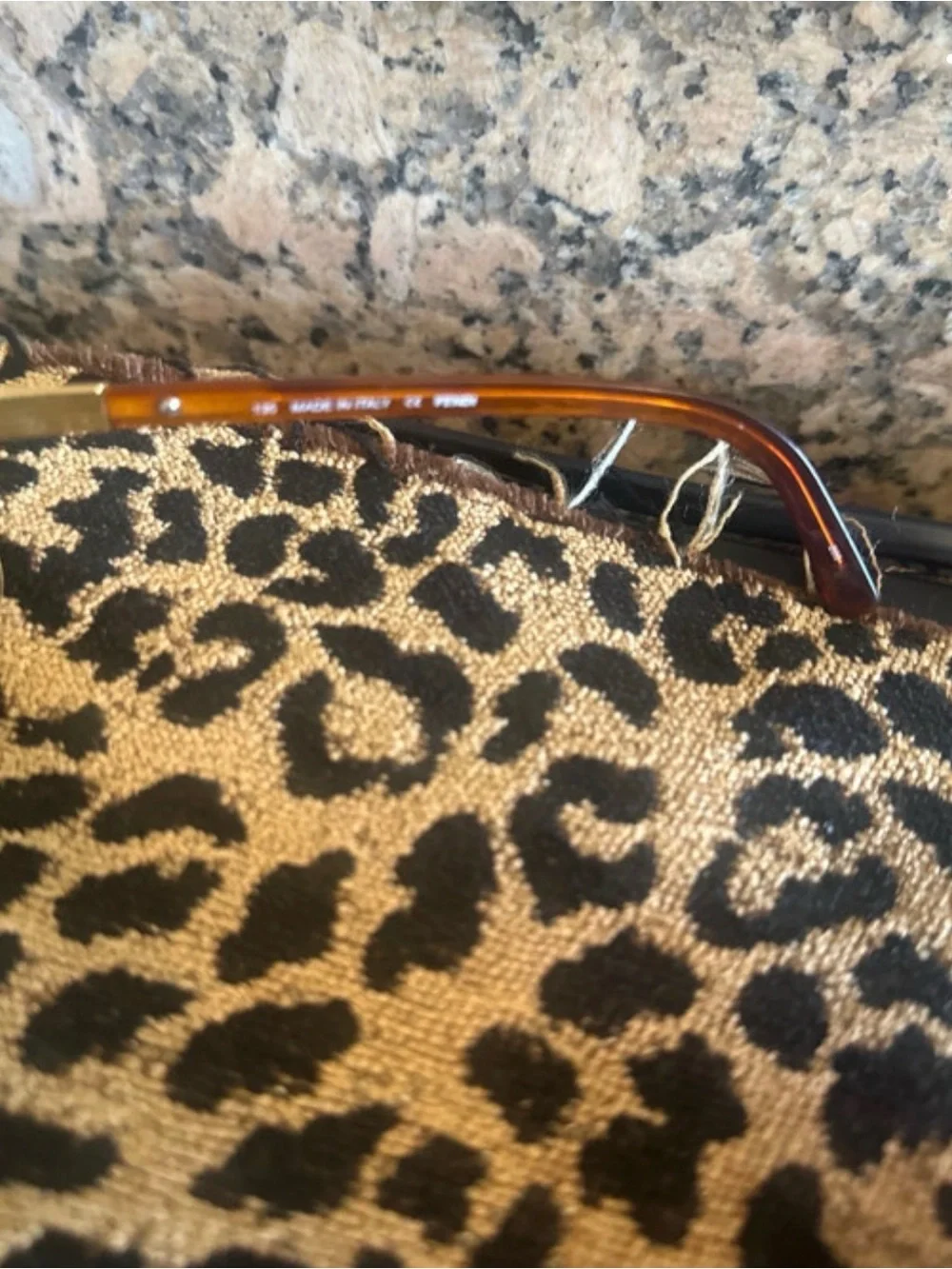 Beautiful Brand New FENDI BUTTERFLY 🦋 SUNGLASSES WITH YELLOW LENS